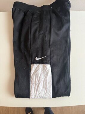 Nike Elite Therma-Fit Boys Youth XL Black White Basketball Warm Up Pants Tapered